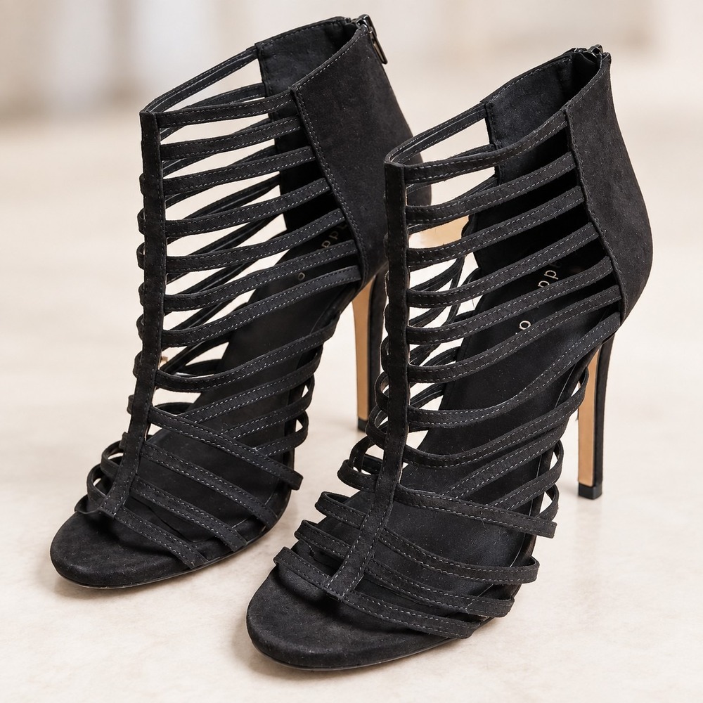 Madden Girl Black Caged Strappy Stiletto Sandal Booties Size 10 Back Zip Y2K